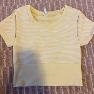 Aerie yellow short sleeve crop top ribbed